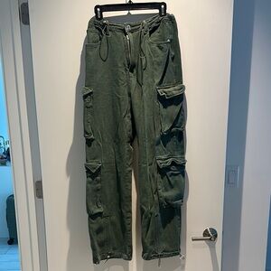 Women’s Green Cargo Pants